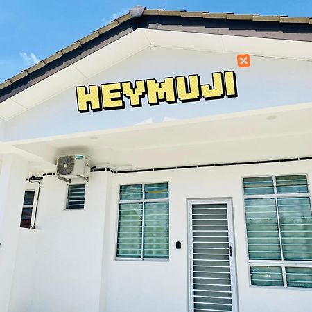 Heymuji Projector-Netflix-Darts-Near Lotus Apartment Keluang Luaran gambar